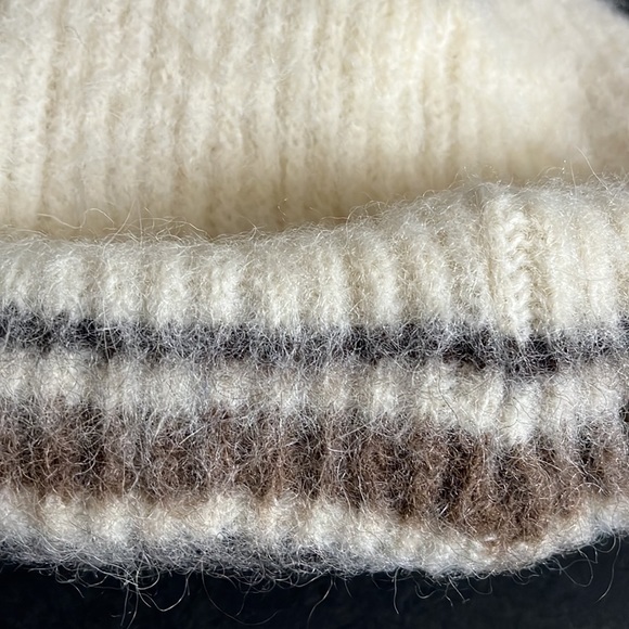 Icewool 100% Virgin Wool Unisex Hand Knit Winter Hat - Iceland - Picture 9 of 11